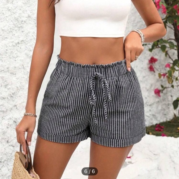 NEW in bag, SHEIN Gray and White Shorts - Picture 4 of 9